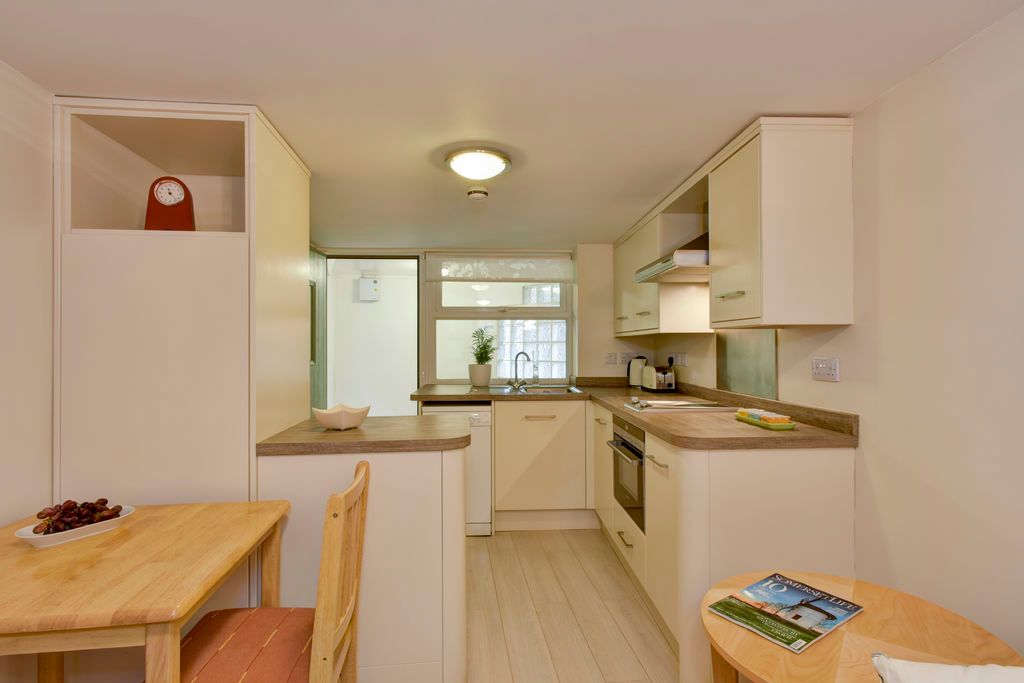 Property photo 1 of 6 Kitchen