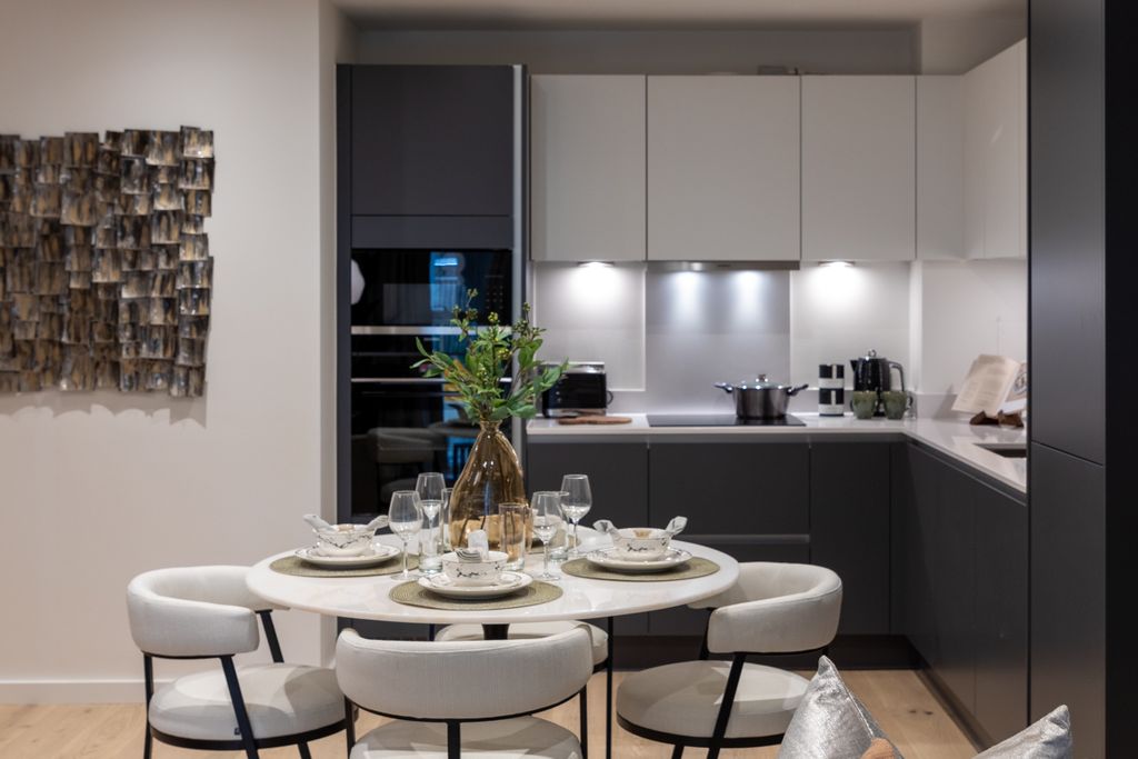 Property photo 1 of 15 24.03.19 Verdica Chalk Farm 2 Bd Sh-66.Jpg