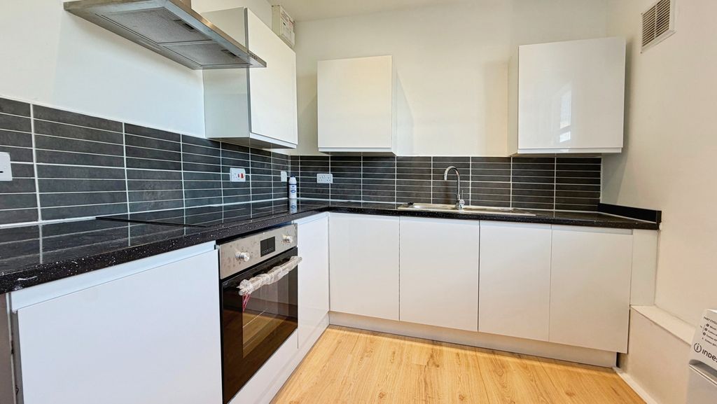 Property photo 1 of 15 Kitchen
