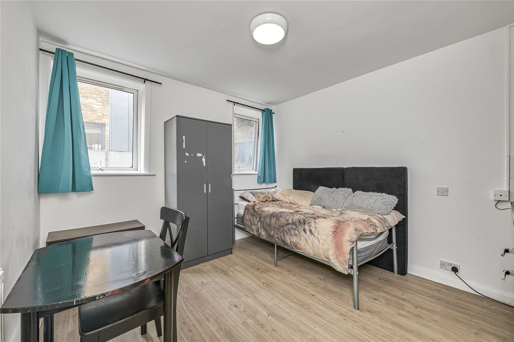 Property photo 3 of 10 Picture No. 17