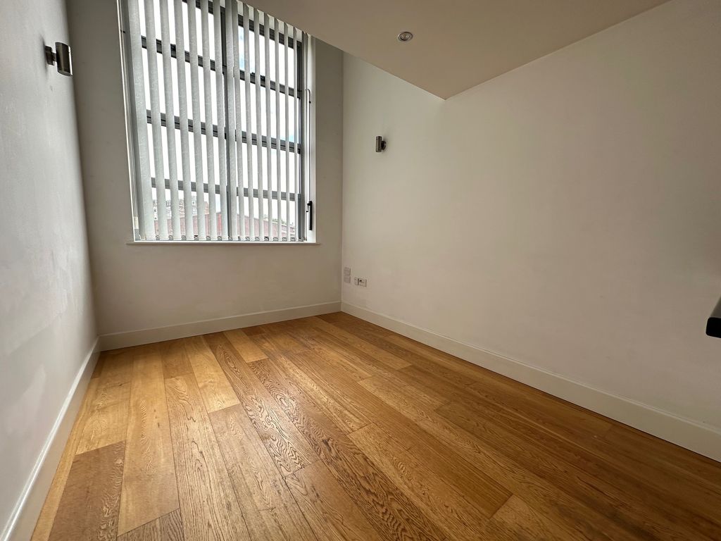 Property photo 2 of 5 Living Room