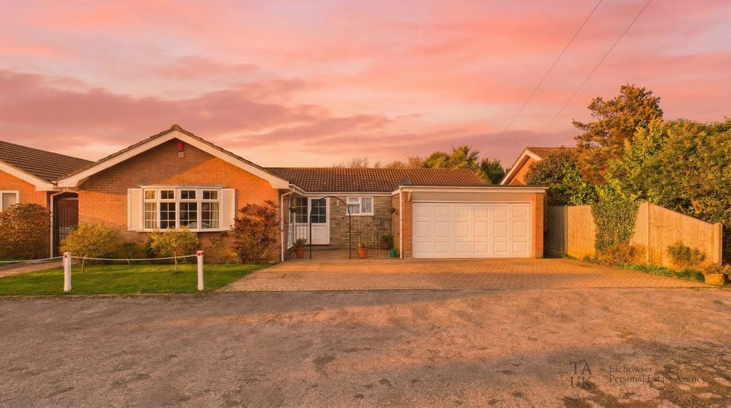 Property photo 3 of 30