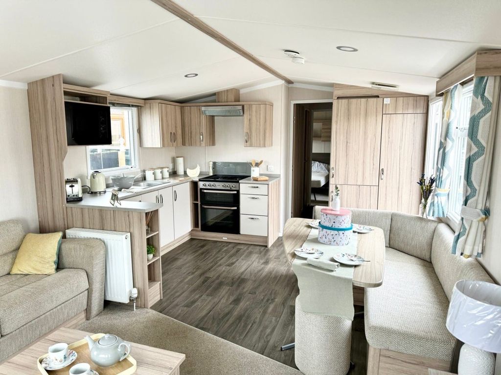 Property photo 1 of 6 Car0054995 - Static Caravan