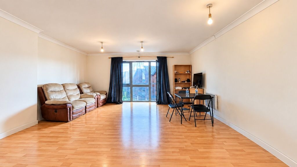 Property photo 1 of 15 Living Room