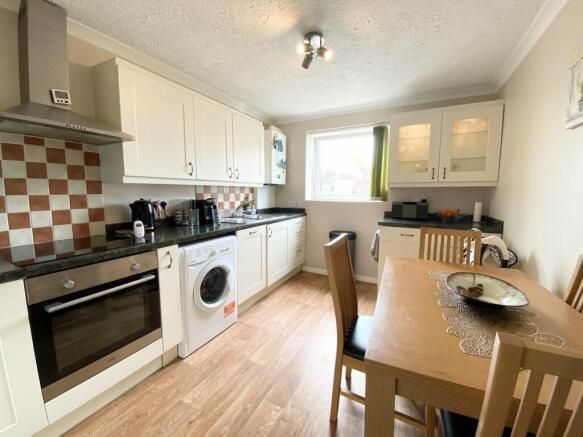 Property photo 3 of 8 Kitchen/Breakfast Room