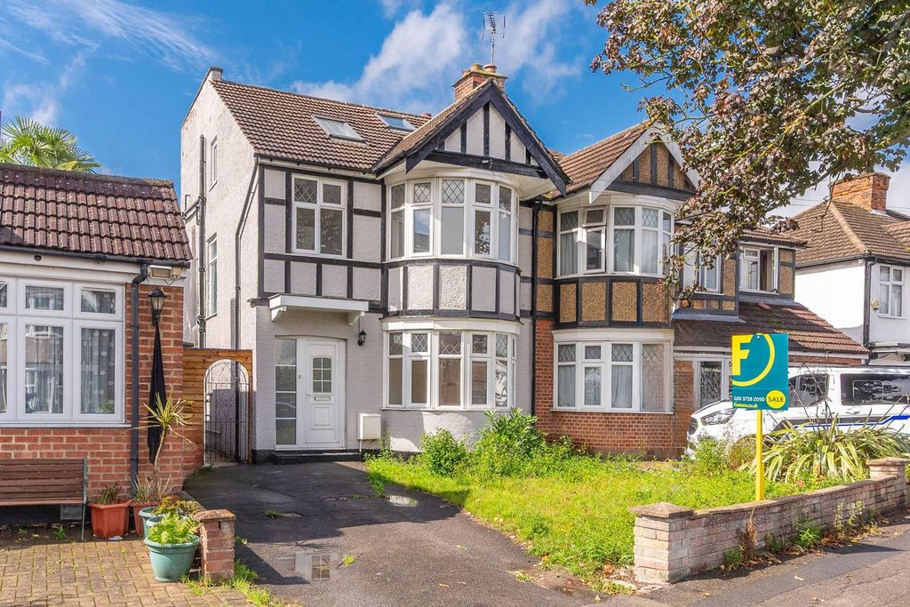 Property photo 2 of 15