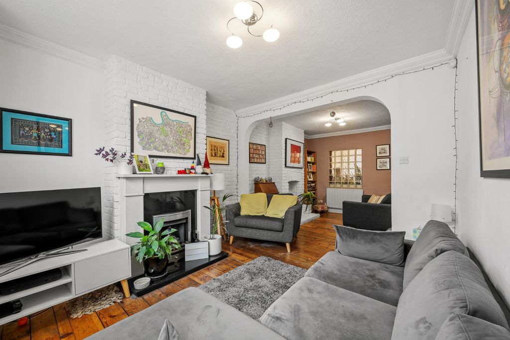 Property photo 1 of 16 4914021