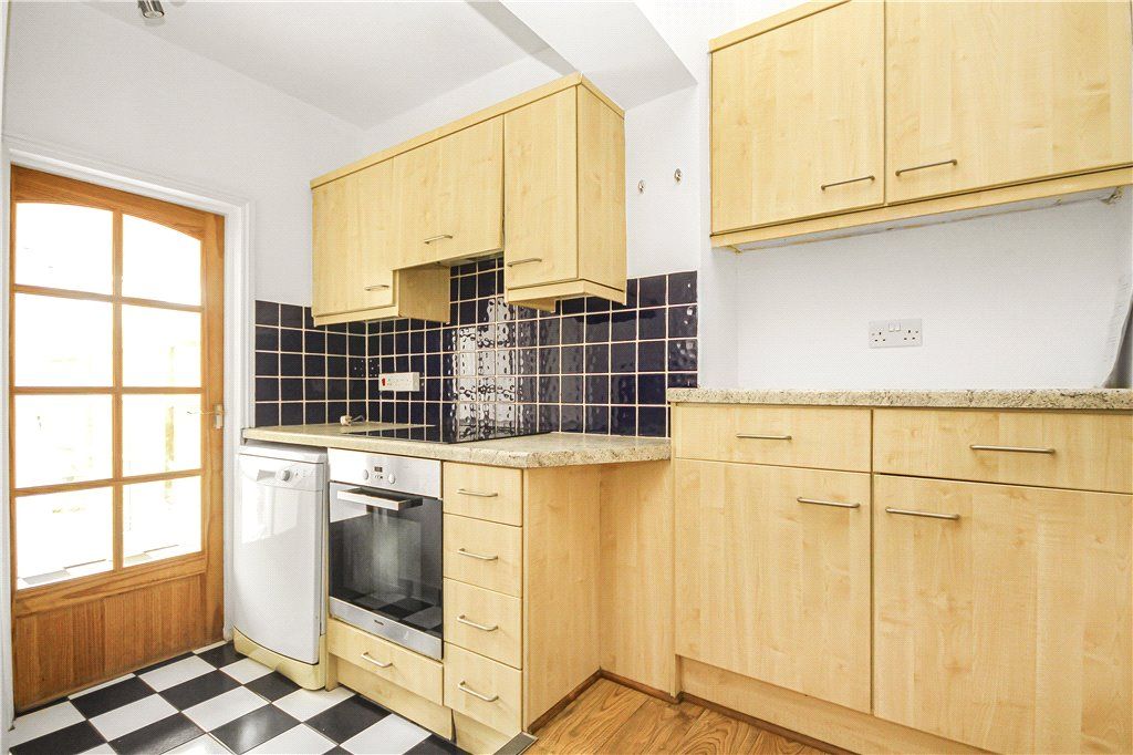 Property photo 3 of 20 Kitchen