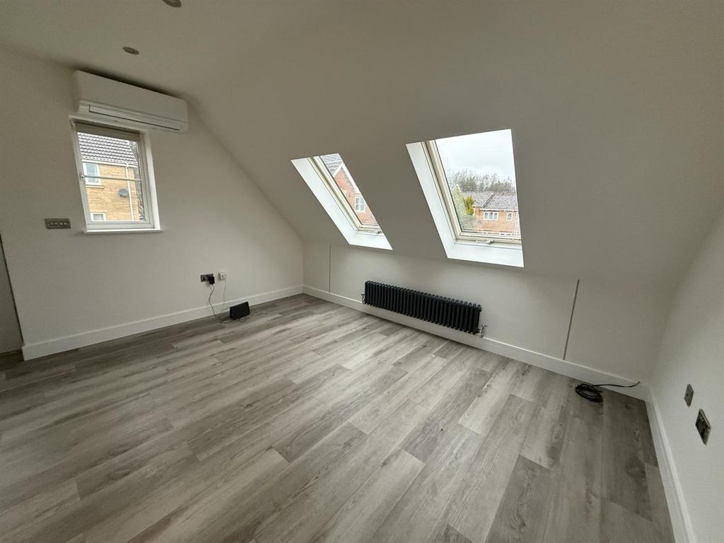 Property photo 2 of 5 Living Room.Jpeg