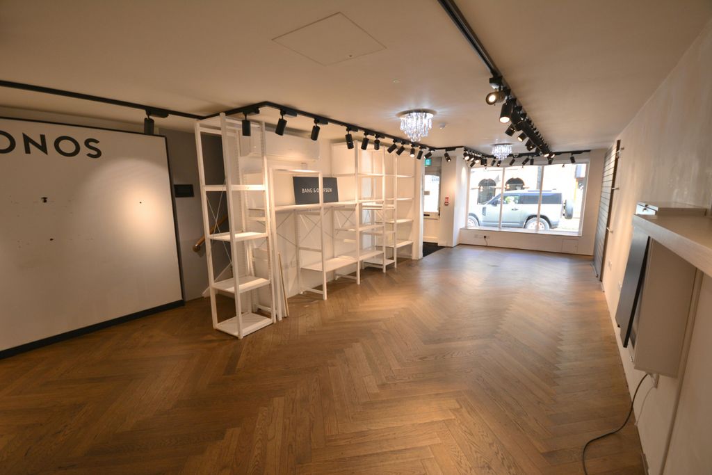 Property photo 3 of 9 Ground Floor Showroom