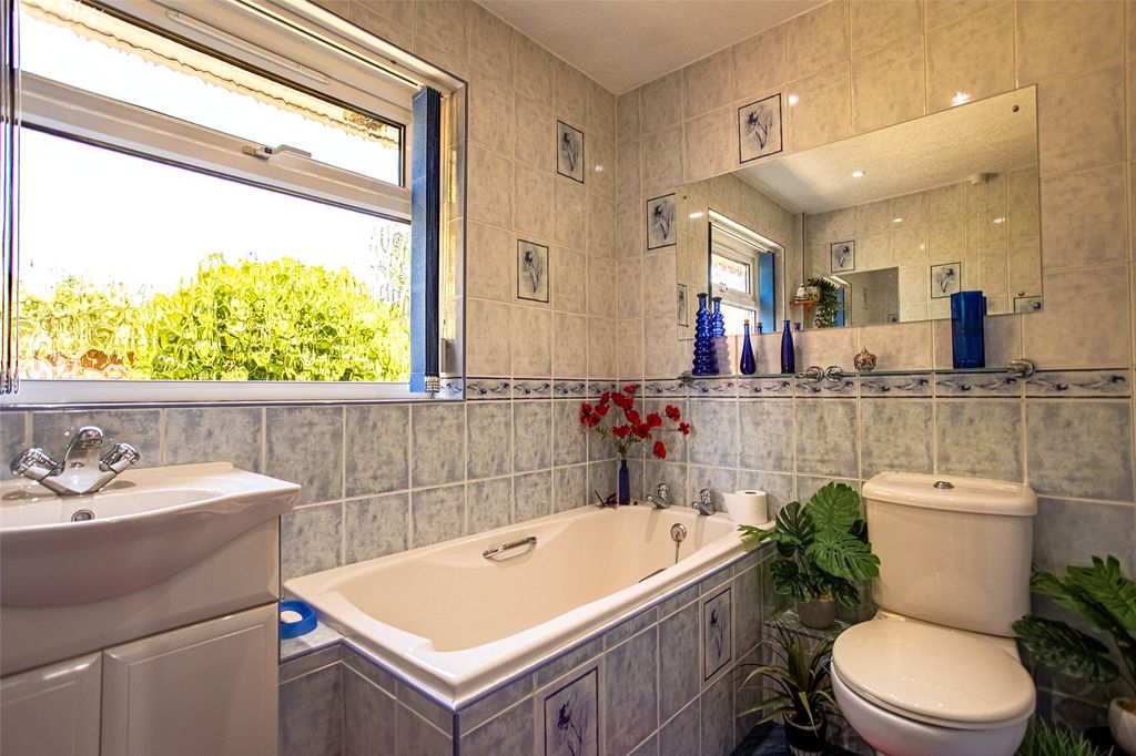 Property photo 3 of 15 Picture No. 05