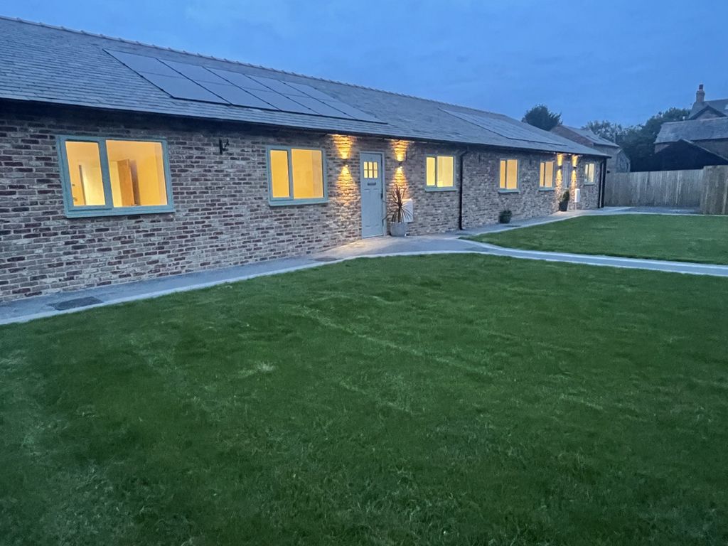 Property photo 1 of 28