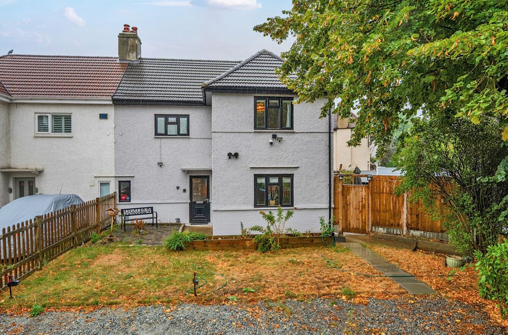 Property photo 1 of 23 1516059-1-6A9Fedd...