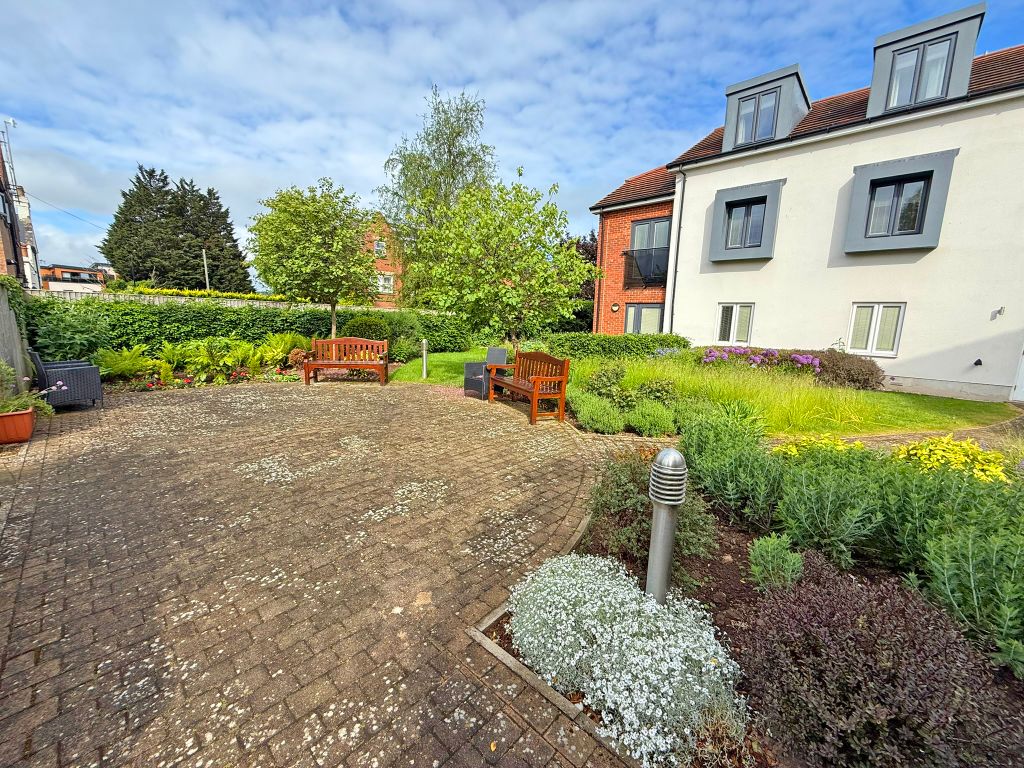 Property photo 2 of 13 Img_4105