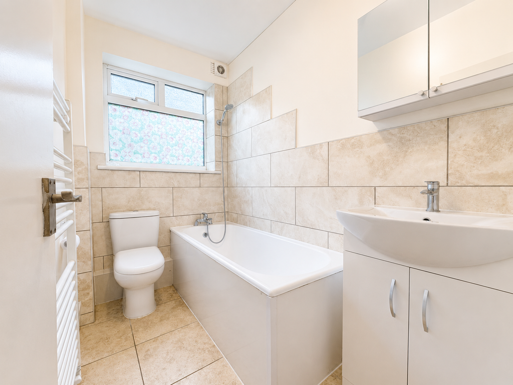 Property photo 3 of 6 4