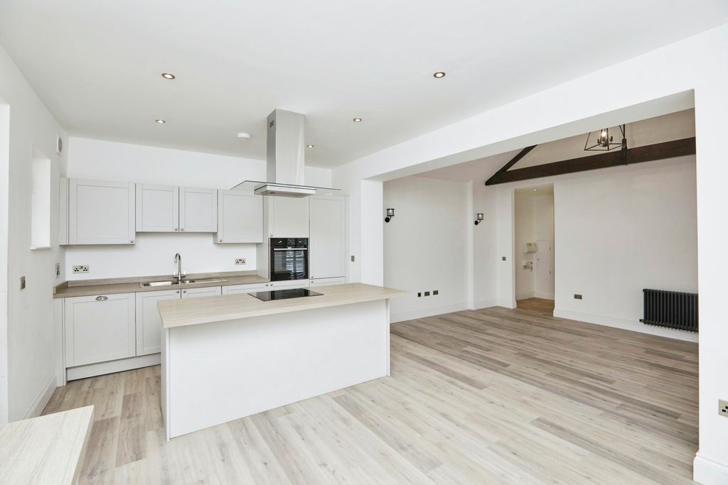 Property photo 2 of 14 Kitchen Diner