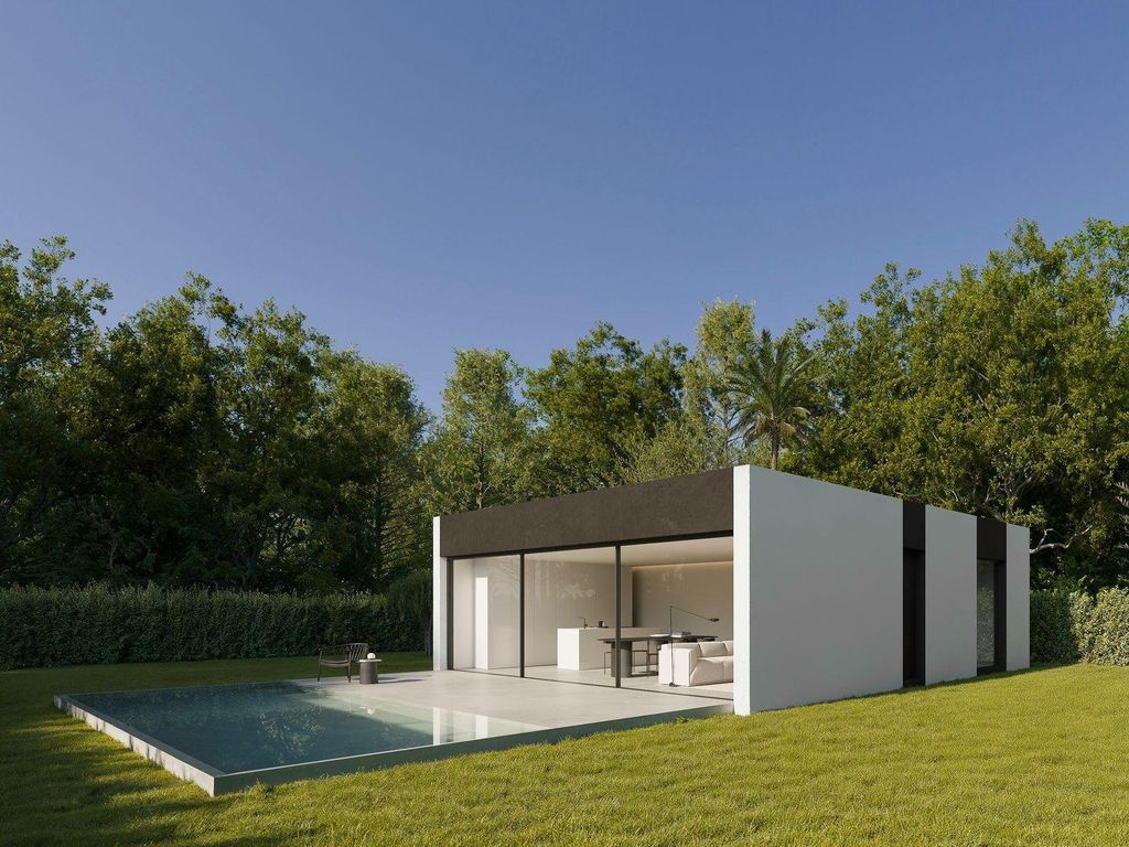 Property photo 1 of 9