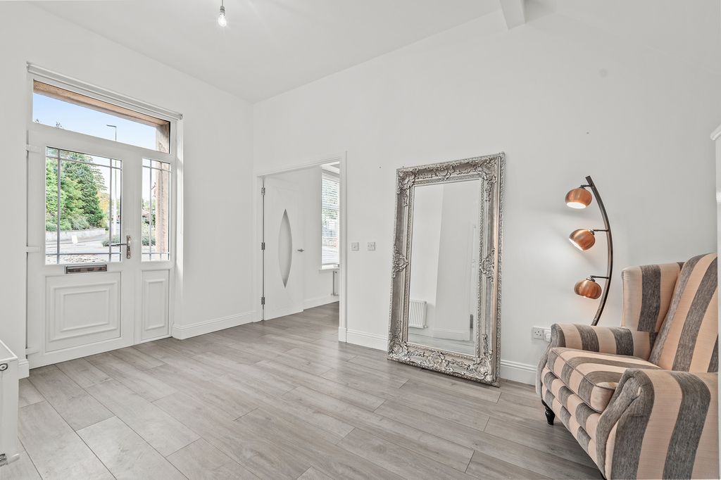 Property photo 2 of 22 Dsc_4304