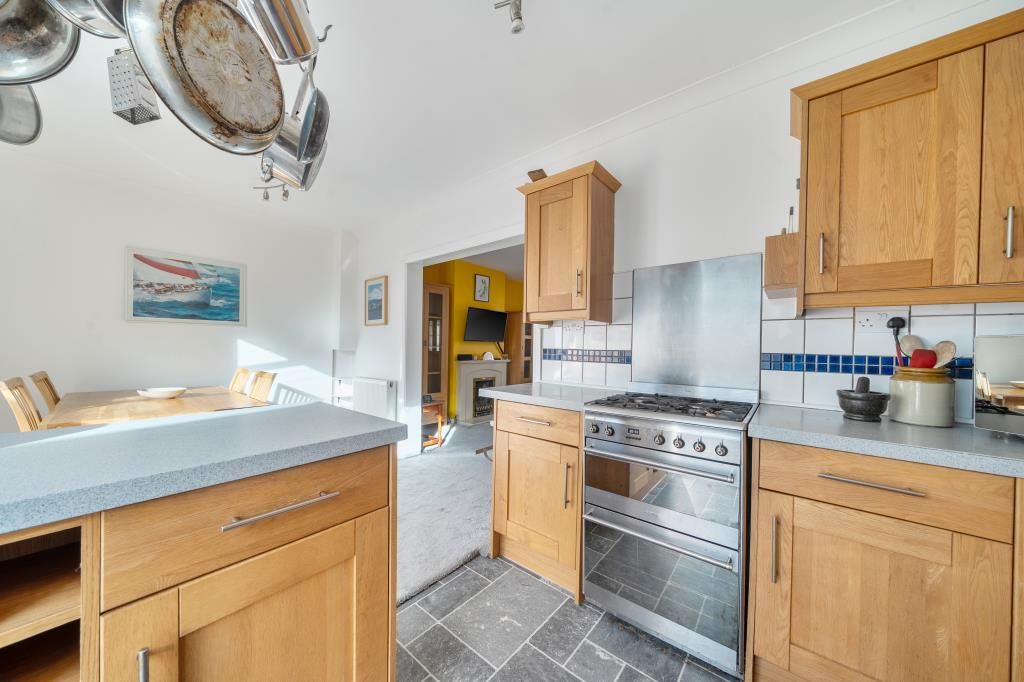 Property photo 3 of 22 Kitchen