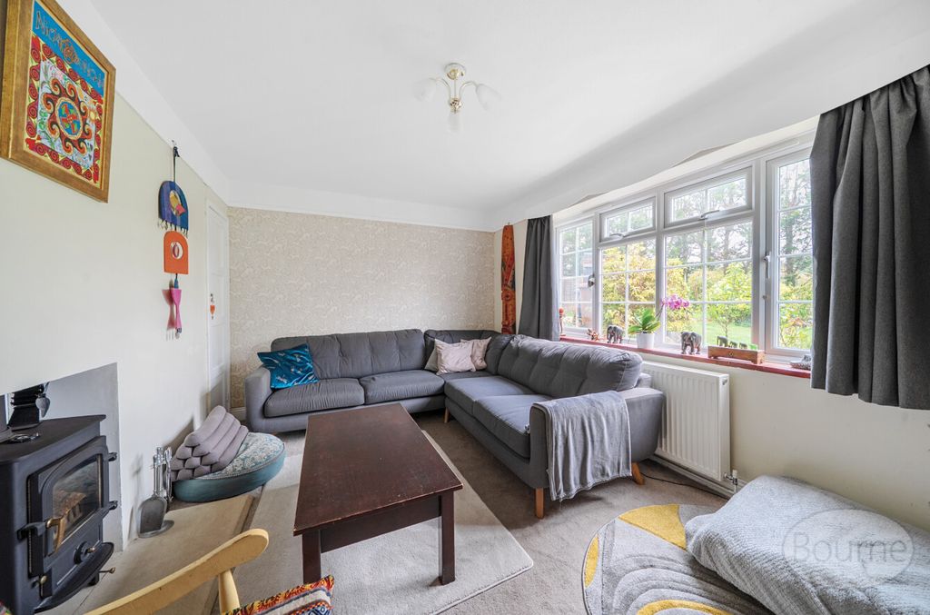 Property photo 3 of 15 F7248197-Ea0A-4Ed...