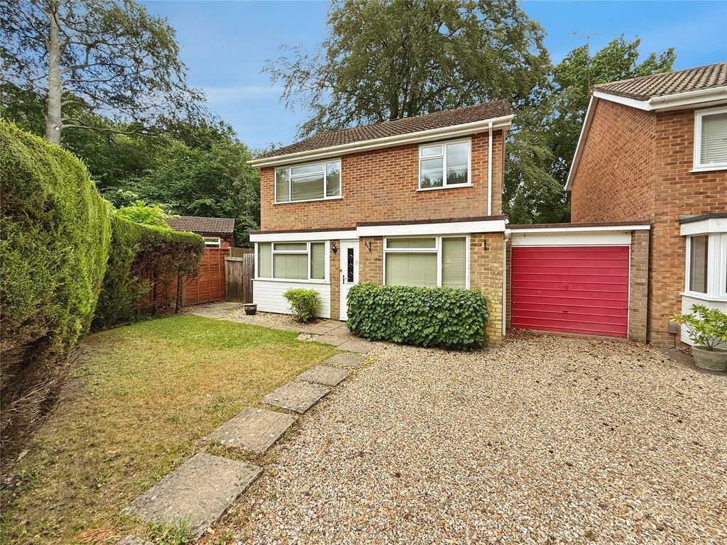 Property photo 1 of 16 Picture No. 11