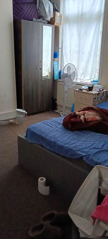 Property photo 1 of 2