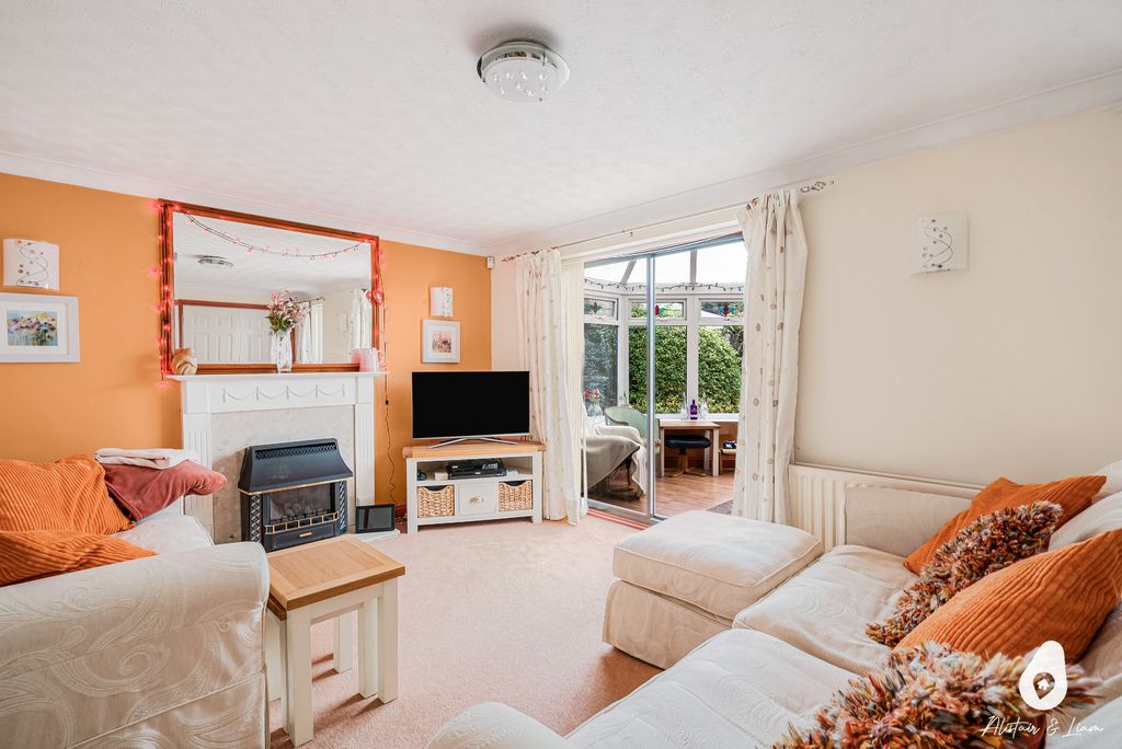 Property photo 2 of 30 5586843
