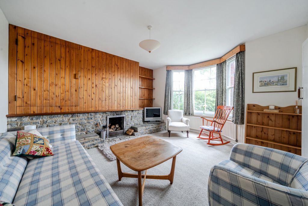 Property photo 2 of 15 1319941-20-6878d5...