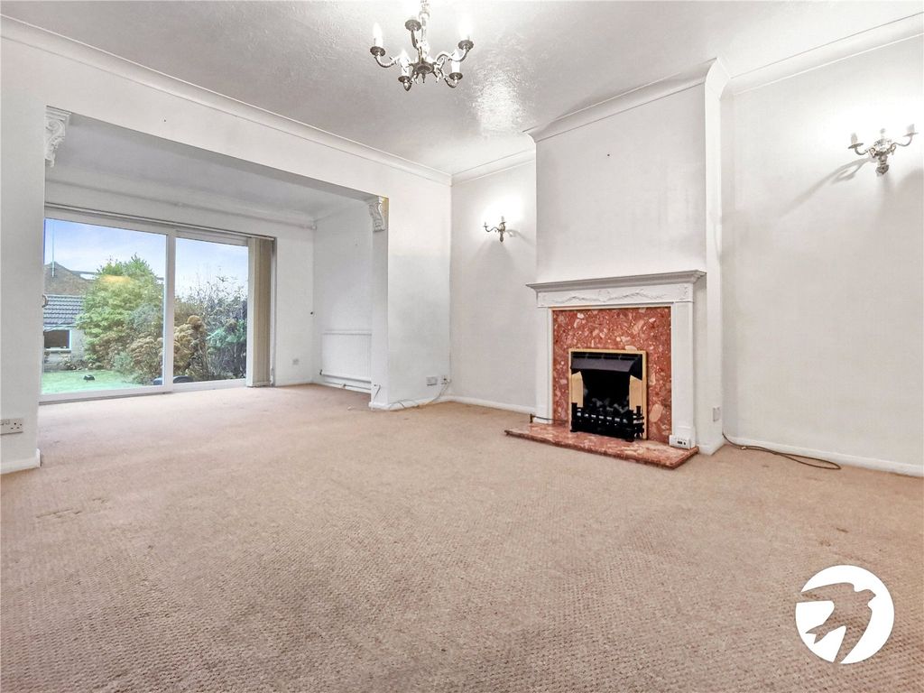 Property photo 2 of 16 Living Room