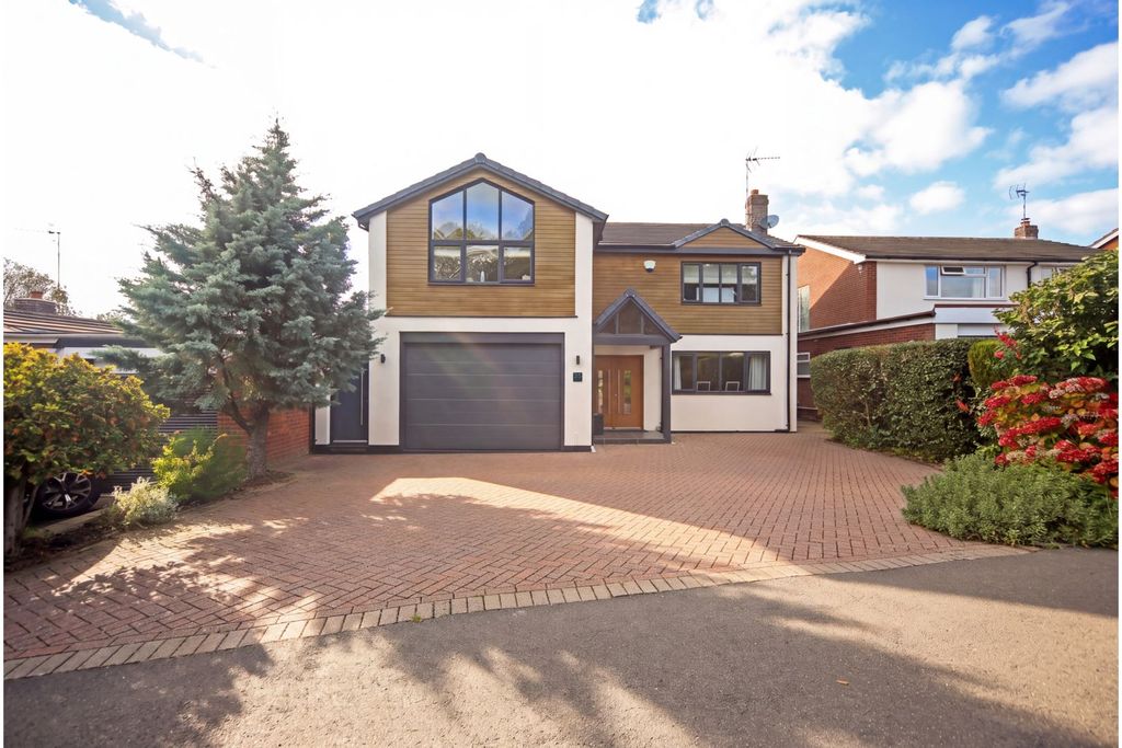 Property photo 1 of 30