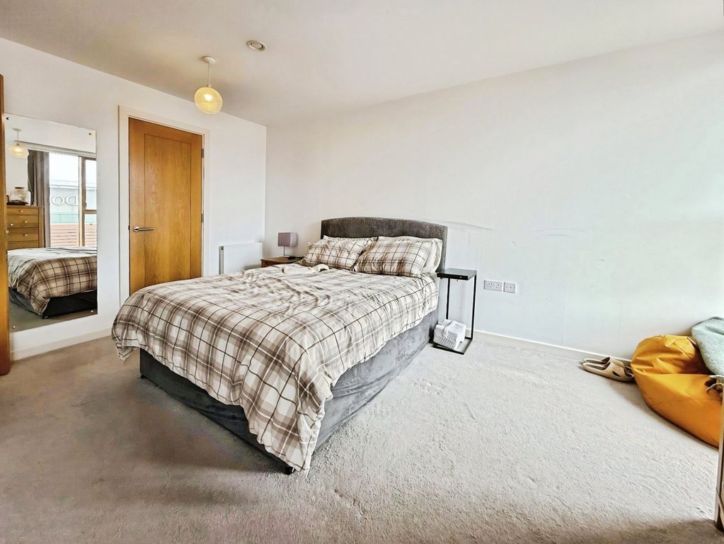 Property photo 3 of 9 Picture No. 35