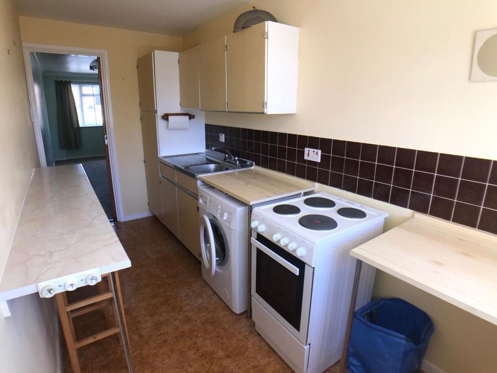 Property photo 1 of 6 Galley Kitchen