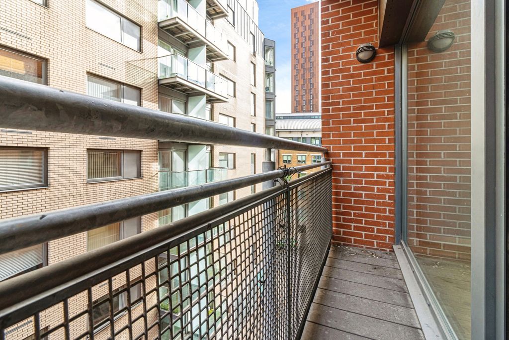 Property photo 3 of 8 Photo