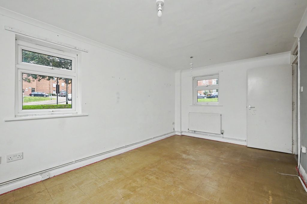 Property photo 3 of 12 1 Abbotsbury Heights, Bicknor Close, Canterbury, Kent, Ct2 7Uh