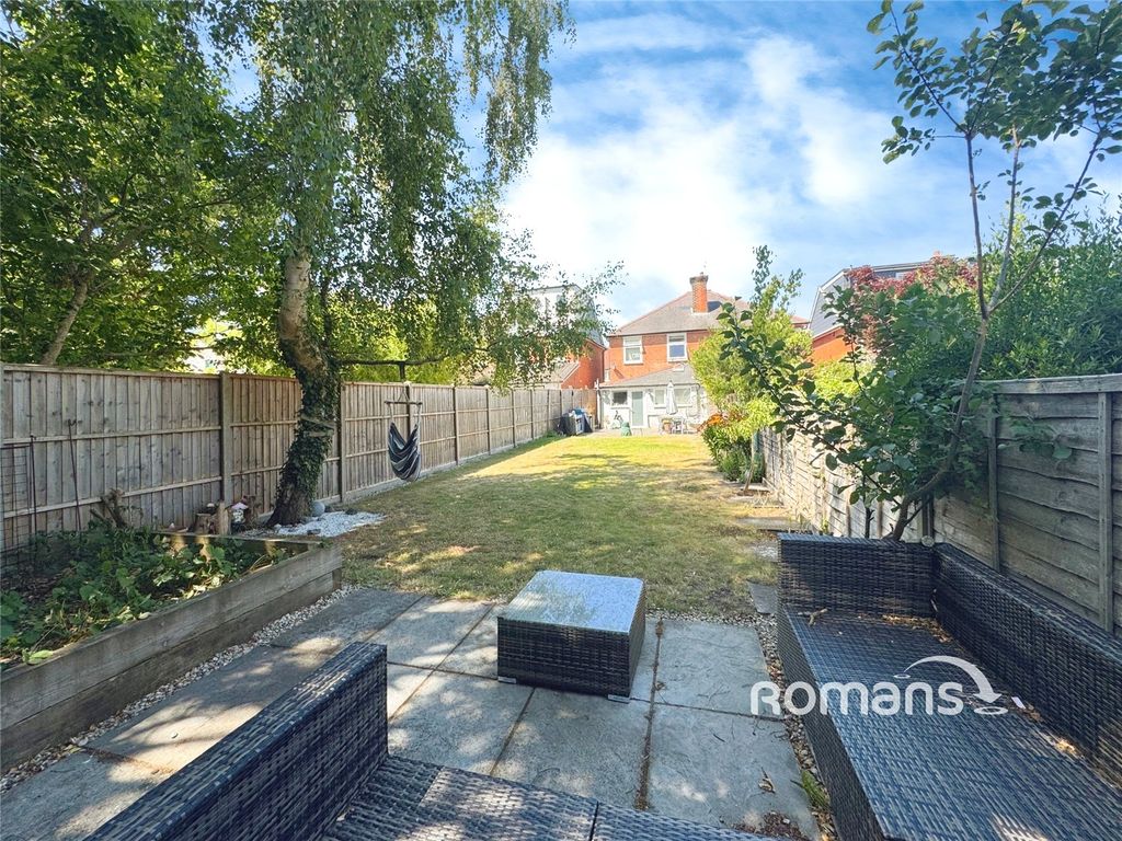 Property photo 2 of 18 Picture No. 05