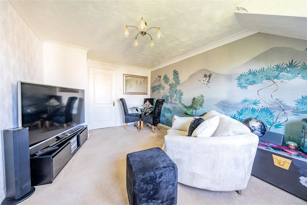 Property photo 3 of 10 Picture No. 04