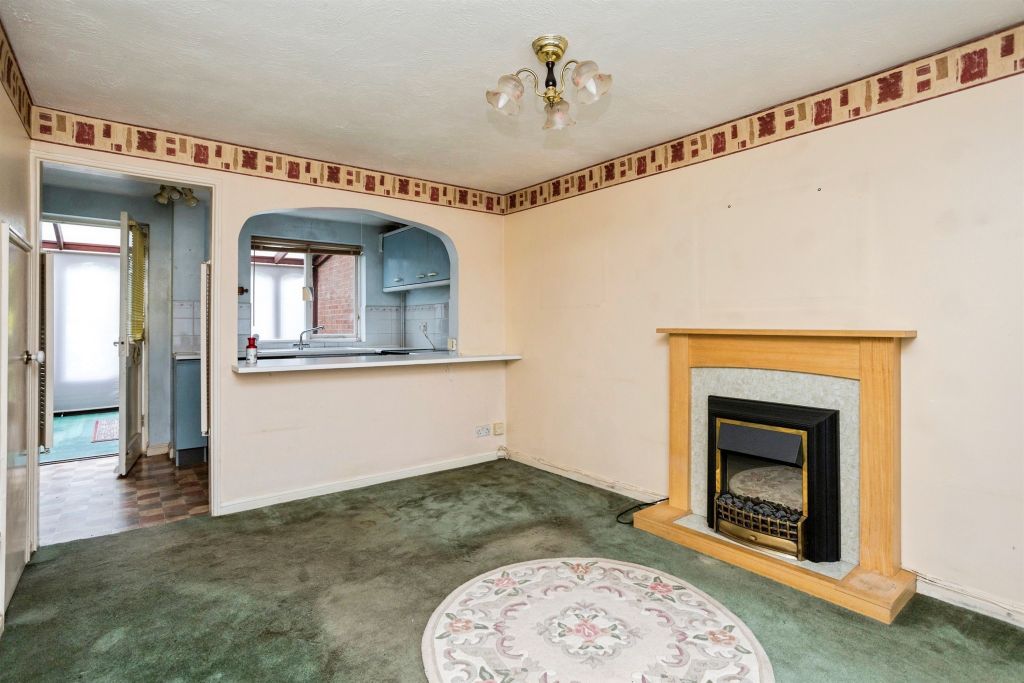 Property photo 3 of 17