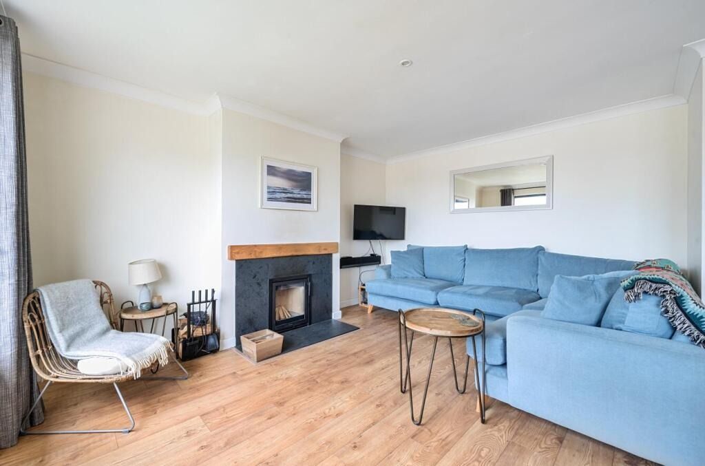 Property photo 3 of 19 4864603