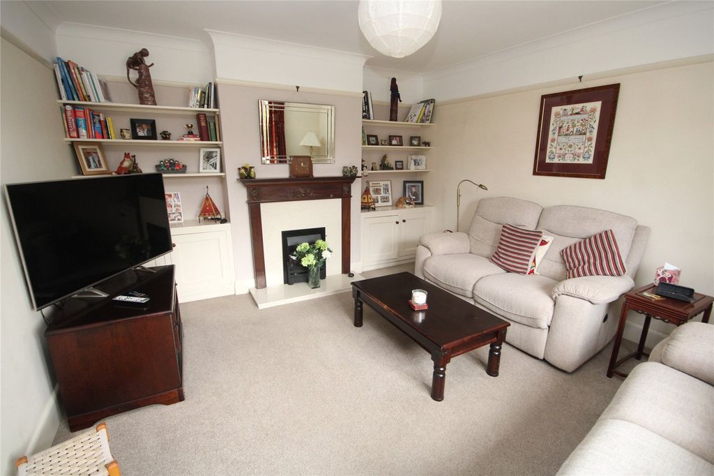 Property photo 3 of 14 Picture No. 01