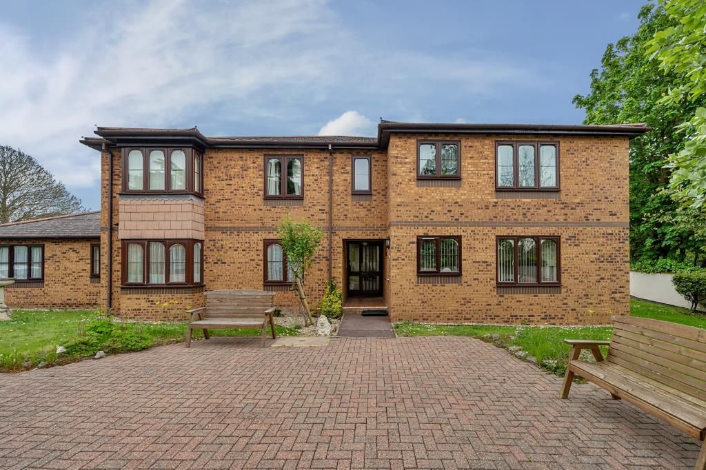 Property photo 1 of 10 External View
