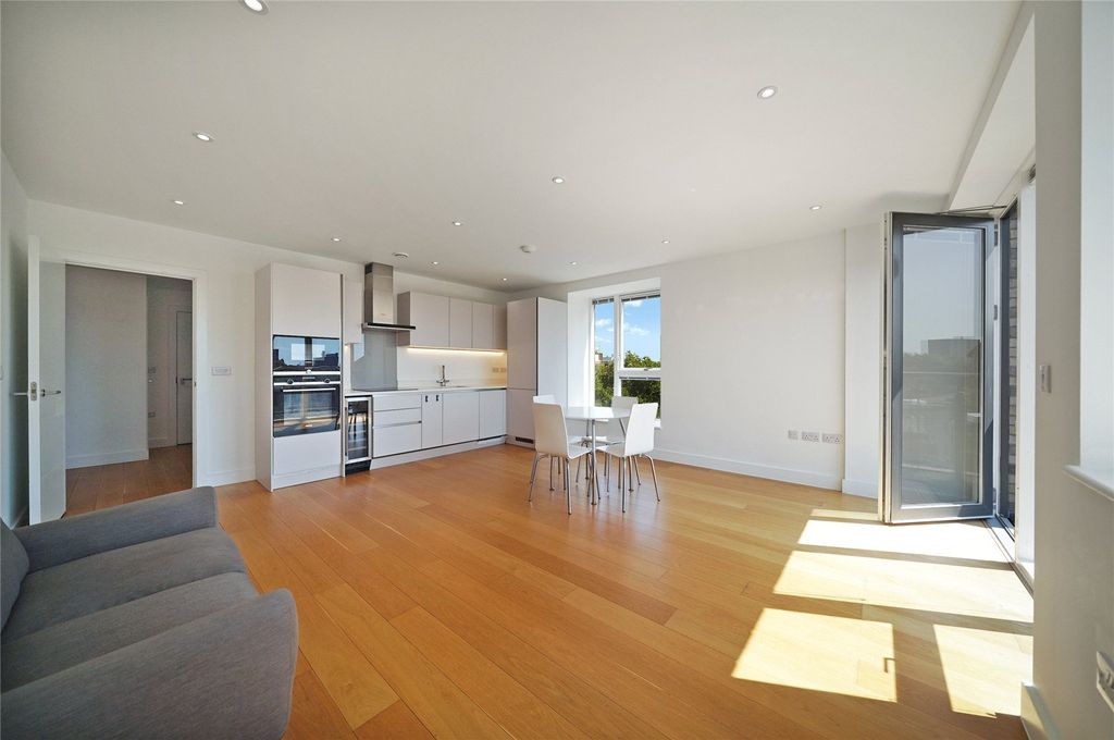 Property photo 1 of 17 Picture No. 31