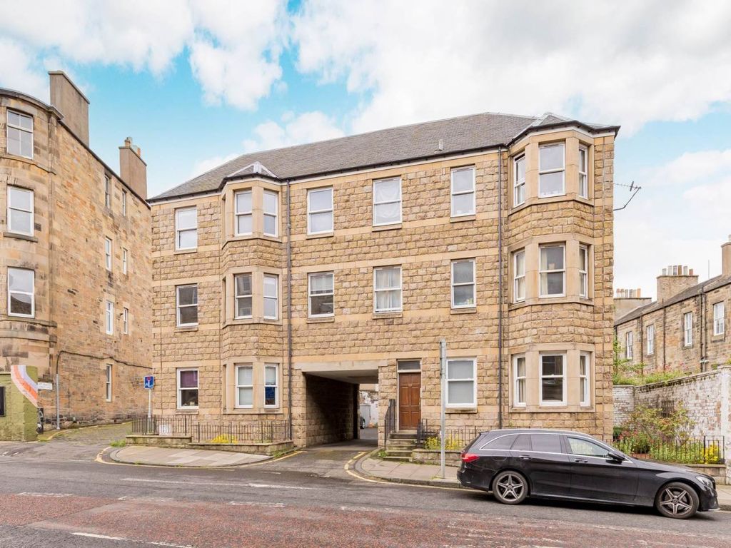 Property photo 2 of 17 Picture No. 02