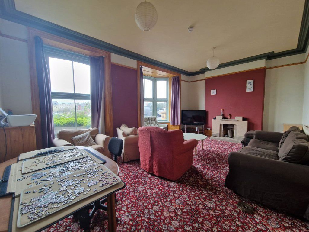 Property photo 3 of 13