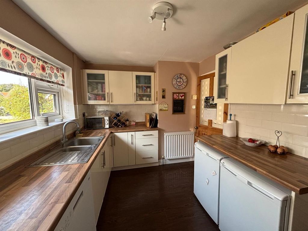 Property photo 2 of 24 37.Jpg
