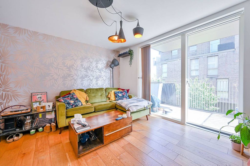 Property photo 3 of 8