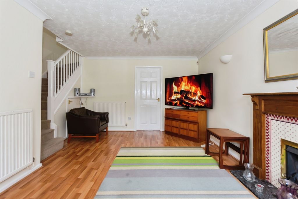 Property photo 3 of 17