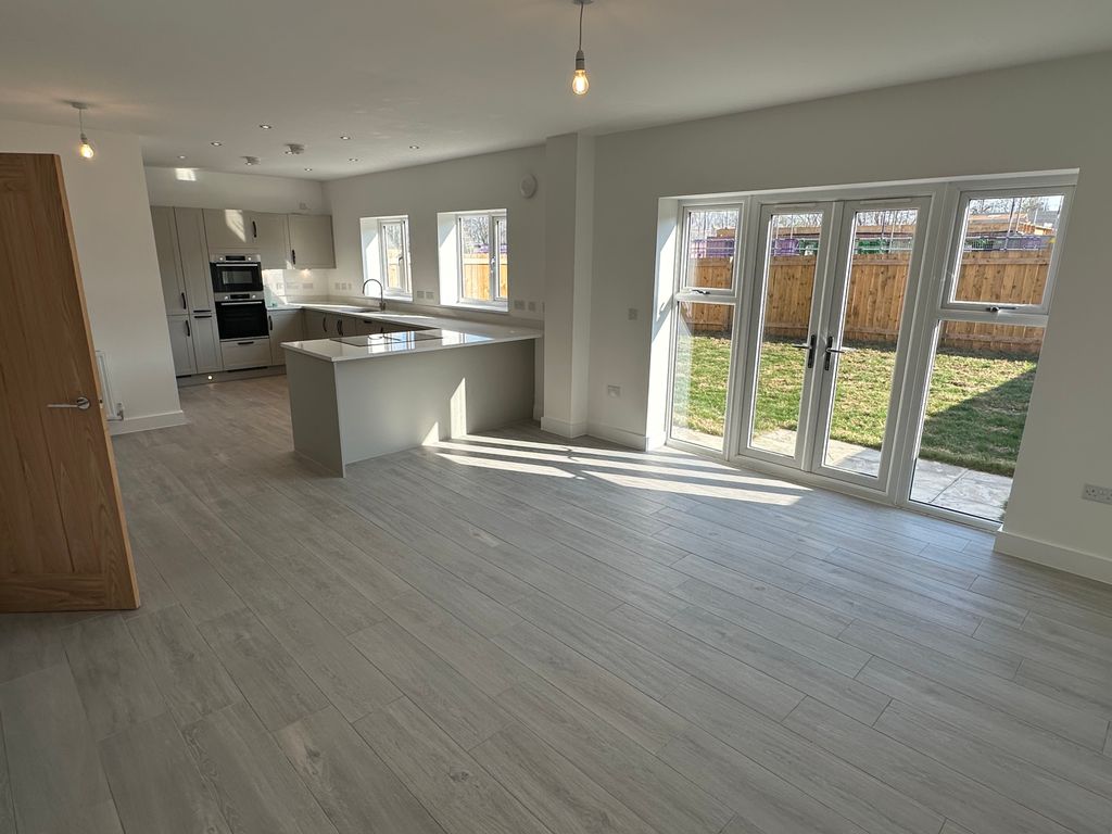 Property photo 1 of 14 Kitchen/ Diner