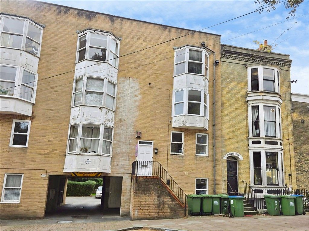 Property photo 1 of 6