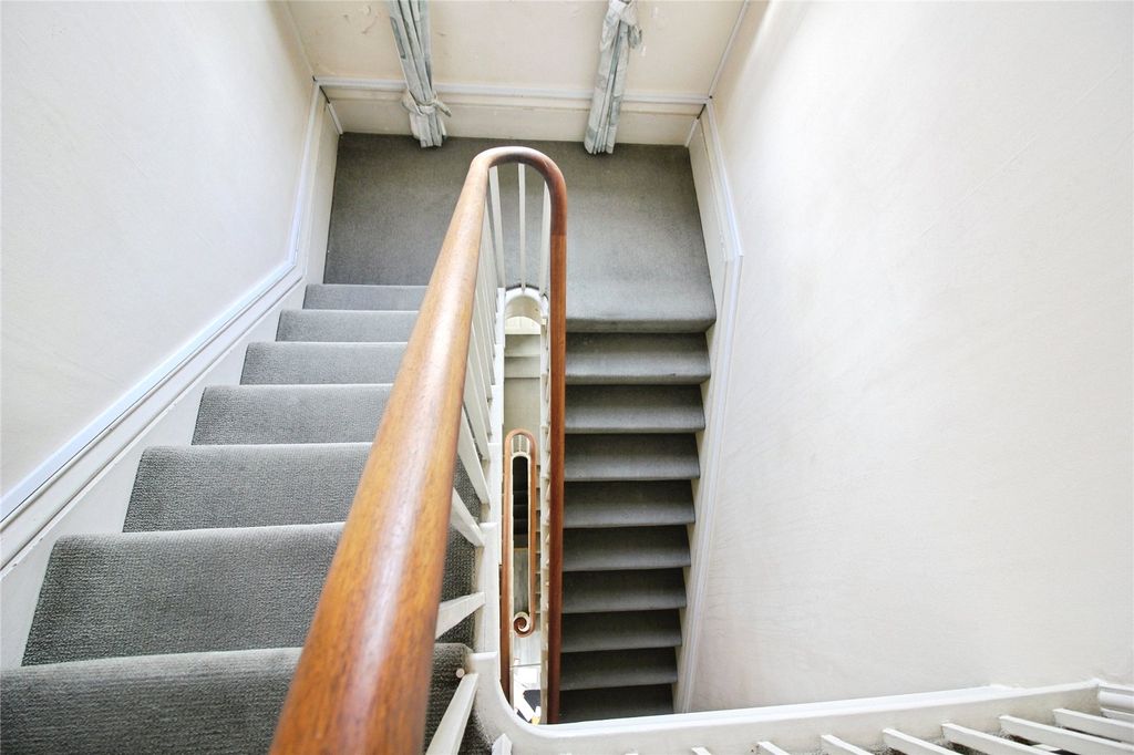 Property photo 3 of 12 Picture No. 04