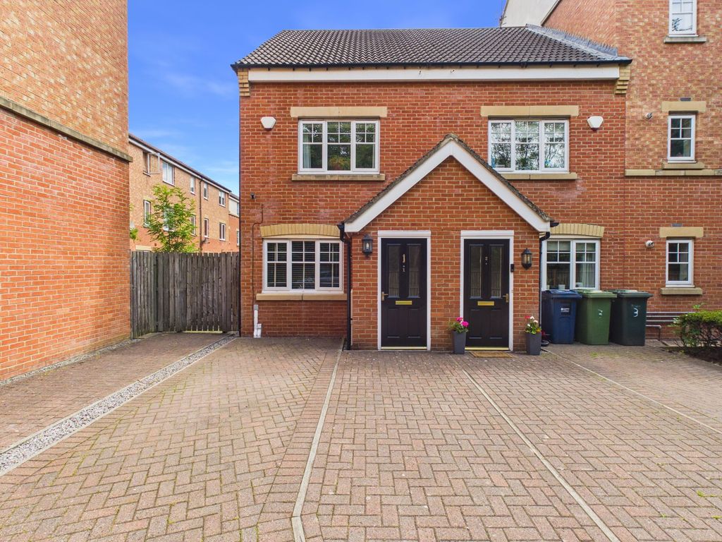 Property photo 1 of 12 External